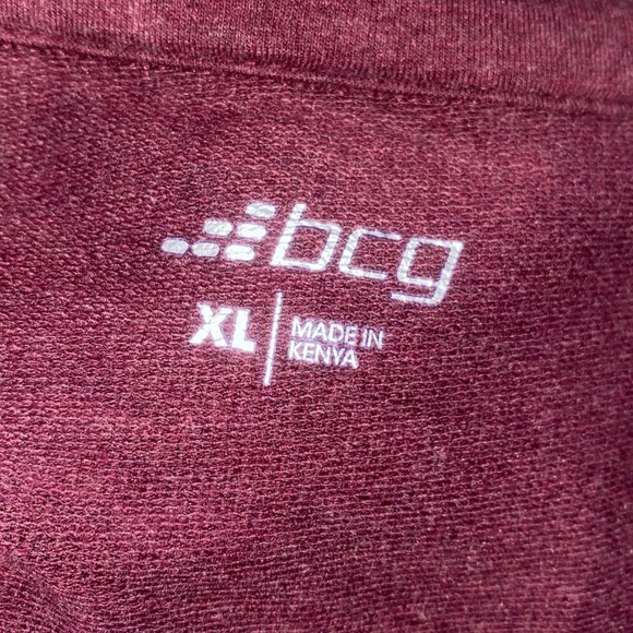 Women’s Maroon Casual Zip Vest - Picture 3 of 5